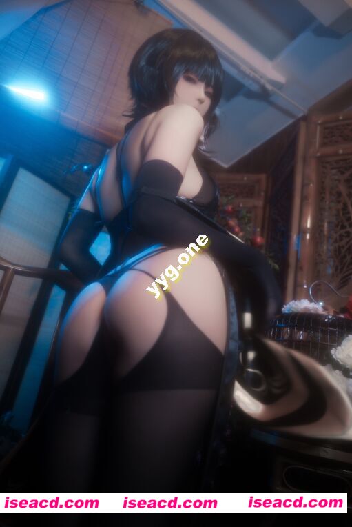 图片[1]-【COSPLAY】Quan冉有点饿（拖拉大王） – 碧蓝航线 镇海 旗袍[44P]【500M】-嘤嘤怪之家
