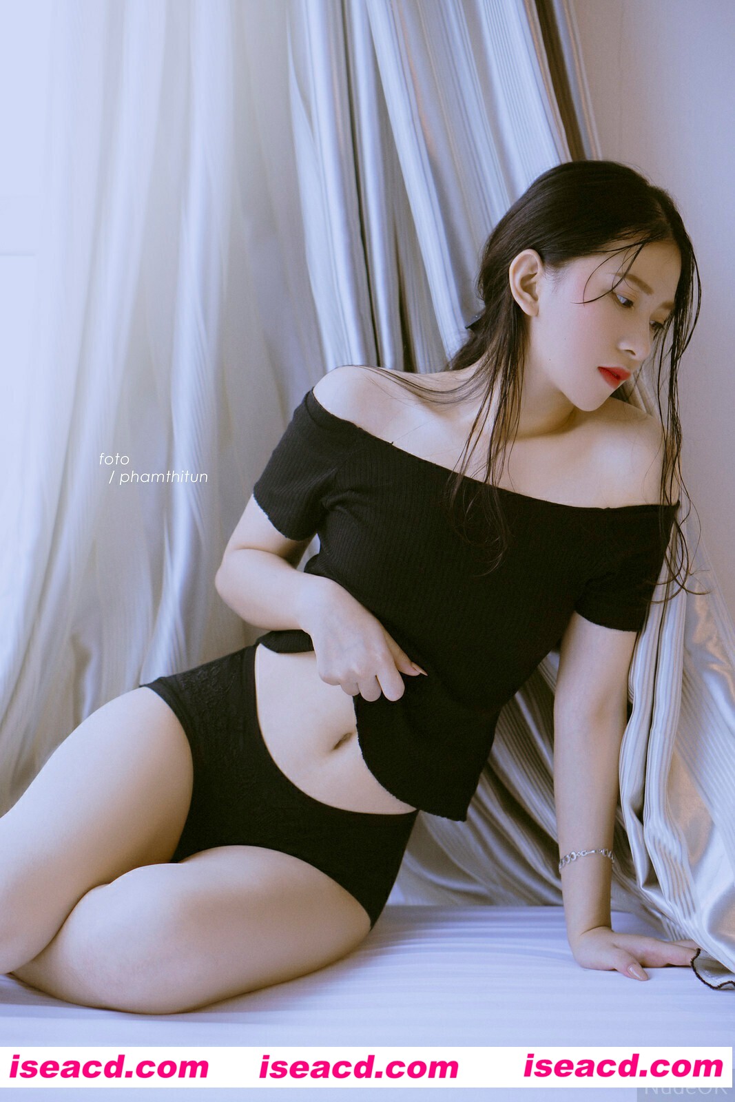 图片[1]-【写真/合集/越南妹】清纯白嫩的越南妹子Tunlita写真+杂图大合集 779P 【2G】-嘤嘤怪之家
